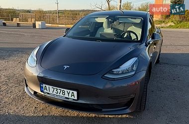 Tesla Model 3  2020