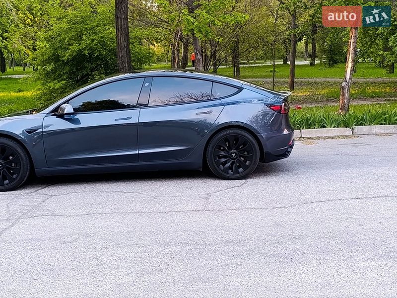 Седан Tesla Model 3 2021 в Запорожье