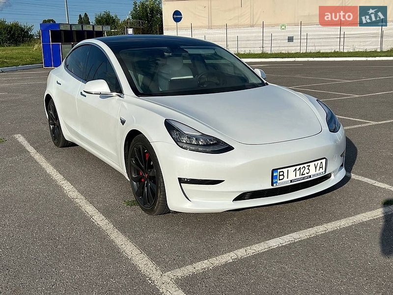 Седан Tesla Model 3 2020 в Запоріжжі фото 2 Седан Tesla Model 3 2020 в Запоріжжі