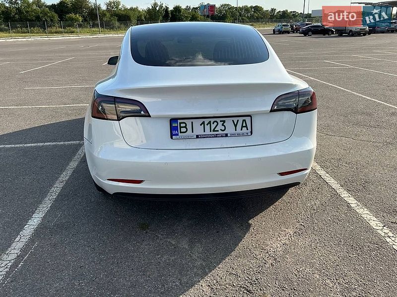 Седан Tesla Model 3 2020 в Запоріжжі фото 3 Седан Tesla Model 3 2020 в Запоріжжі