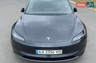 Tesla Model 3  2025