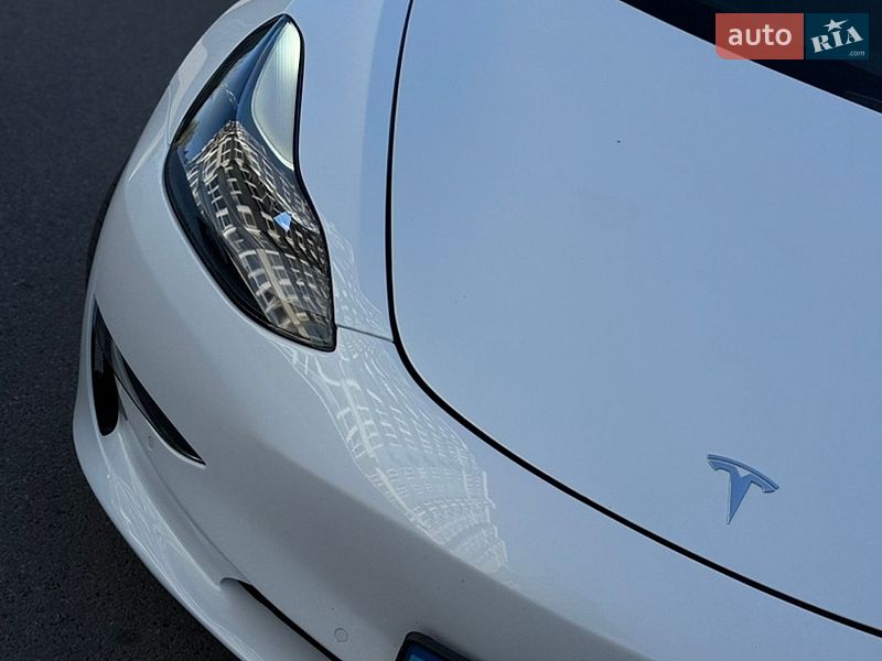 Tesla Model 3 2022