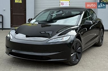 Tesla Model 3  2025