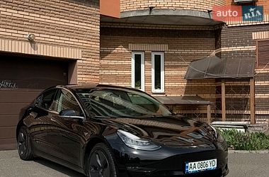 Tesla Model 3  2018