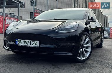 Tesla Model 3  2018