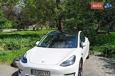 Tesla Model 3  2021