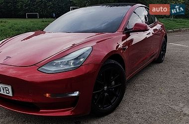 Tesla Model 3  2018