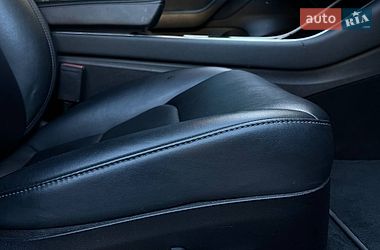 Седан Tesla Model 3 2019 в Одессе