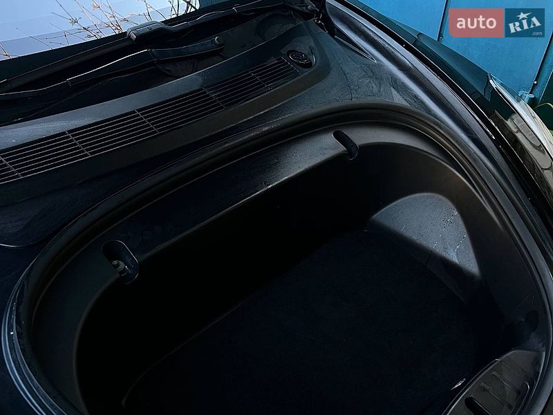 Седан Tesla Model 3 2019 в Одессе