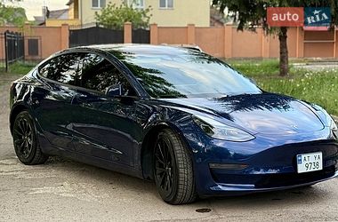 Tesla Model 3 2022