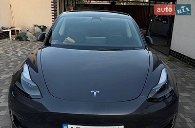 Tesla Model 3  2023