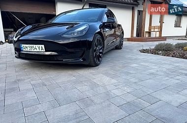 Седан Tesla Model 3 2023 в Житомирі