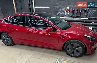 Tesla Model 3  2022