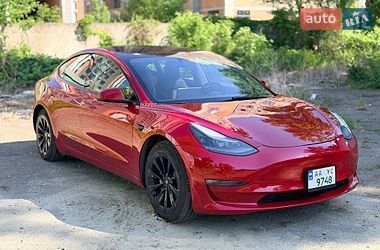 Tesla Model 3  2022