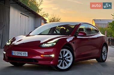 Tesla Model 3  2022