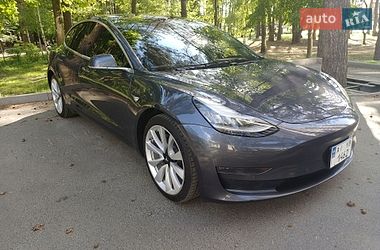 Tesla Model 3 2018