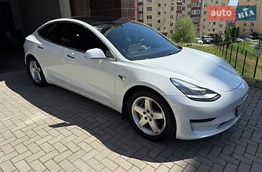 Tesla Model 3  2018