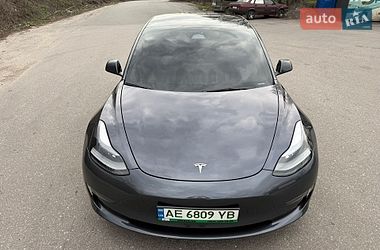 Tesla Model 3  2023