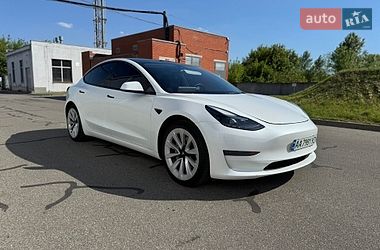 Седан Tesla Model 3 2023 в Киеве фото 3 Седан Tesla Model 3 2023 в Киеве