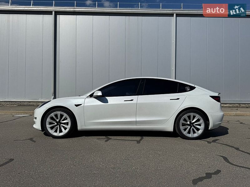 Седан Tesla Model 3 2023 в Киеве фото 8 Седан Tesla Model 3 2023 в Киеве