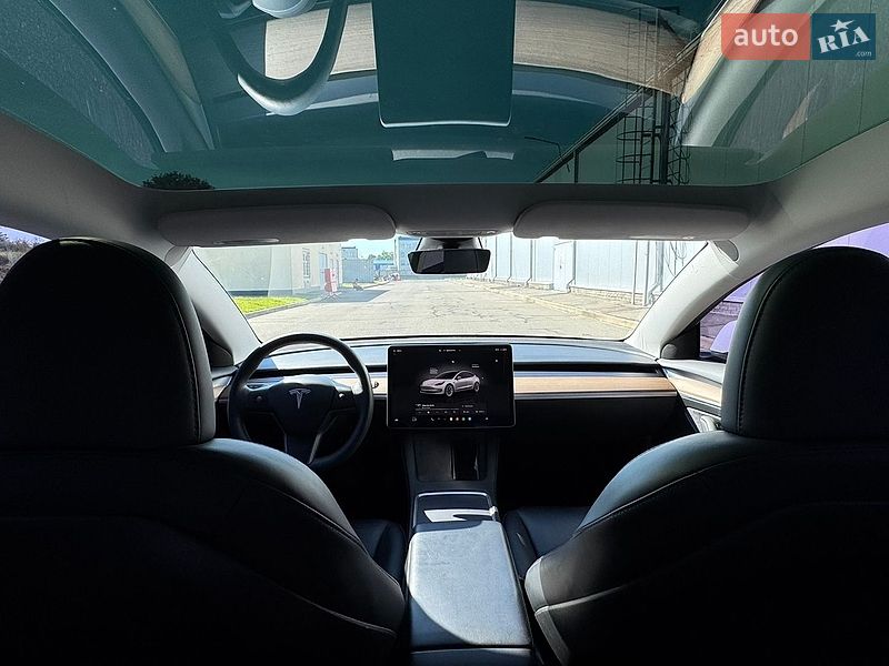 Седан Tesla Model 3 2023 в Киеве фото 10 Седан Tesla Model 3 2023 в Киеве