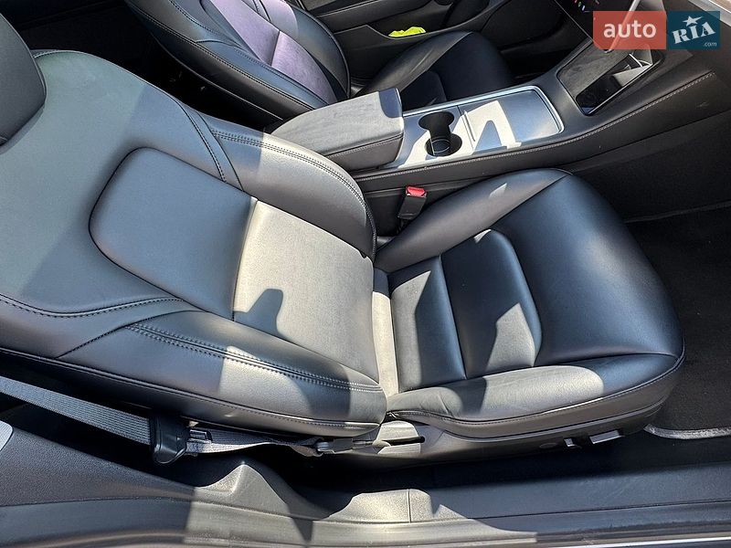 Седан Tesla Model 3 2023 в Киеве фото 12 Седан Tesla Model 3 2023 в Киеве