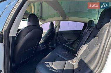 Седан Tesla Model 3 2023 в Киеве фото 13 Седан Tesla Model 3 2023 в Киеве