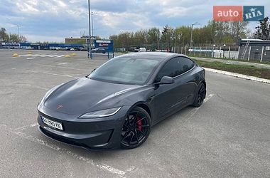 Tesla Model 3 2024