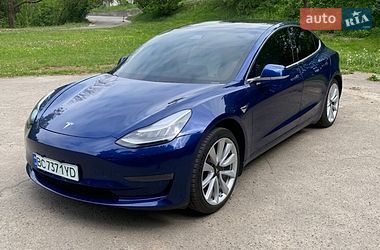 Tesla Model 3  2019