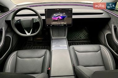 Седан Tesla Model 3 2024 в Києві