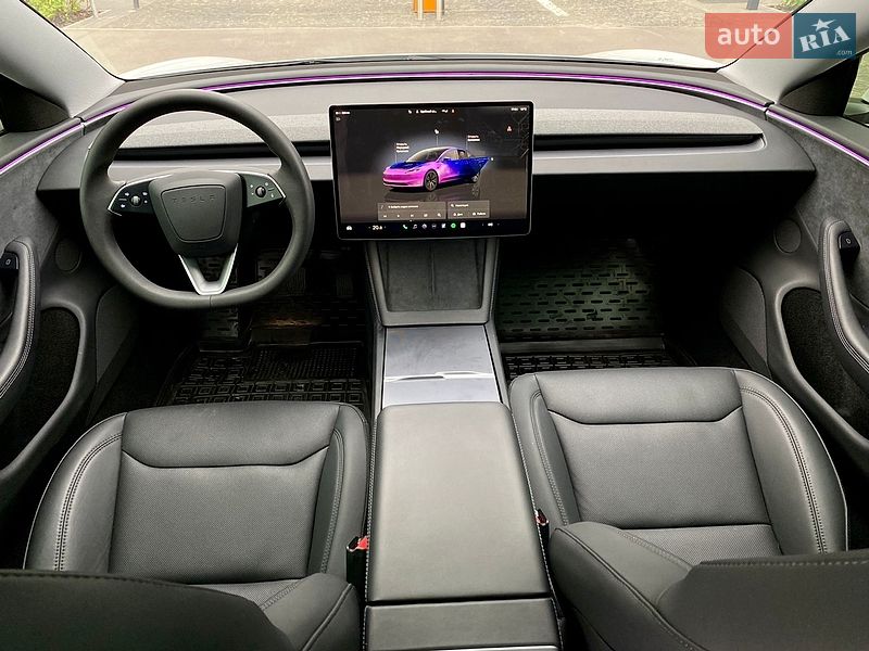 Седан Tesla Model 3 2024 в Києві