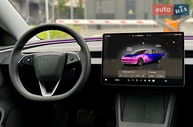 Седан Tesla Model 3 2024 в Києві