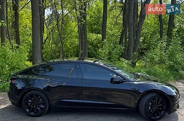 Седан Tesla Model 3 2018 в Києві