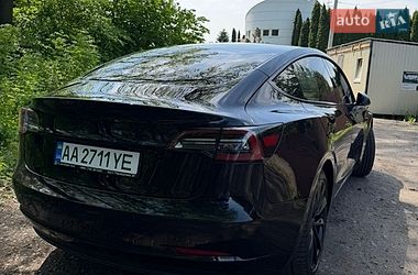 Седан Tesla Model 3 2018 в Києві