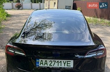 Седан Tesla Model 3 2018 в Києві