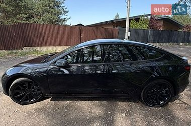 Седан Tesla Model 3 2018 в Києві