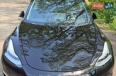Седан Tesla Model 3 2018 в Києві