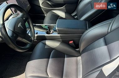 Седан Tesla Model 3 2018 в Києві