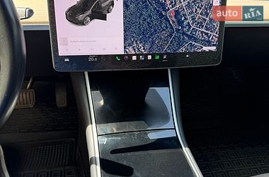 Седан Tesla Model 3 2018 в Києві