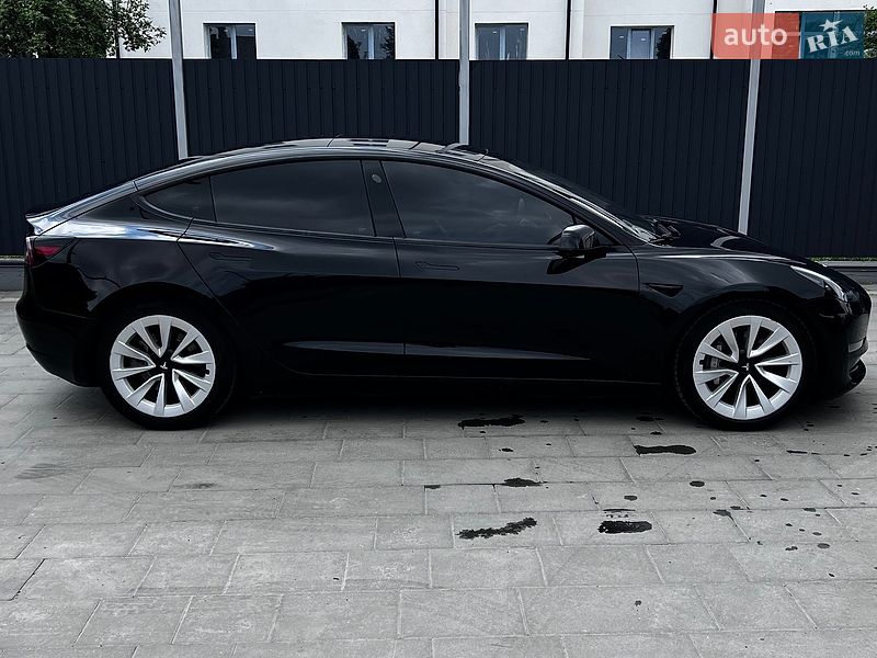 Tesla Model 3 2021