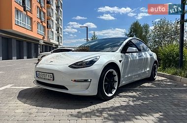 Tesla Model 3  2021
