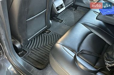 Седан Tesla Model 3 2021 в Кривому Розі