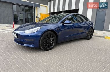 Tesla Model 3  2023