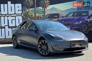 Tesla Model 3  2022