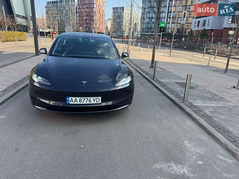 Седан Tesla Model 3 2025 в Киеве фото Седан Tesla Model 3 2025 в Киеве