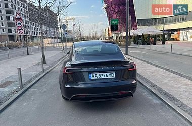 Седан Tesla Model 3 2025 в Киеве фото 10 Седан Tesla Model 3 2025 в Киеве