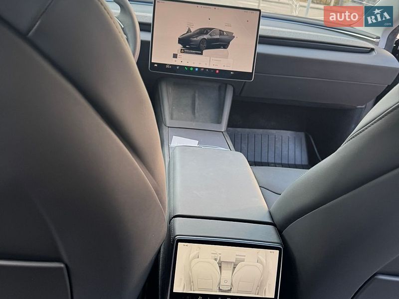 Седан Tesla Model 3 2025 в Киеве фото 7 Седан Tesla Model 3 2025 в Киеве