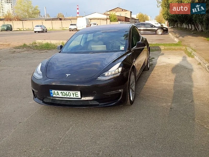 Tesla Model 3 2018