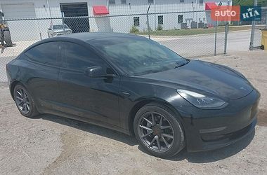 Tesla Model 3  2018