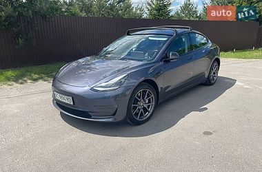Tesla Model 3  2023